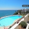 Perto da praia, com piscina